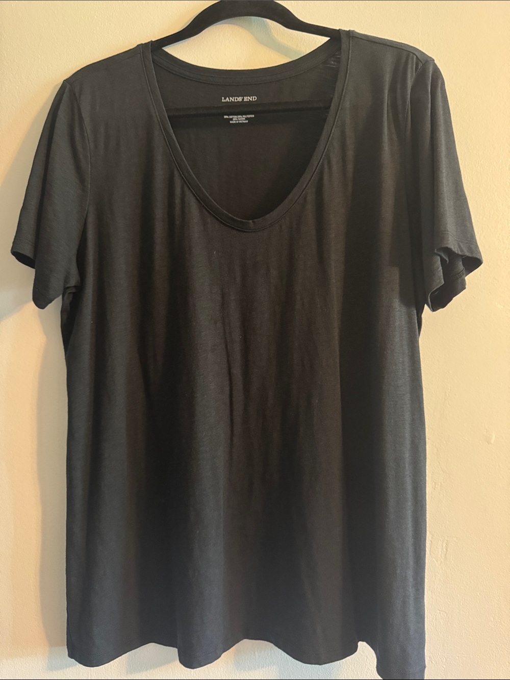 Lands' End Relaxed Black Scoop Neck Short Sleeve Tee, L